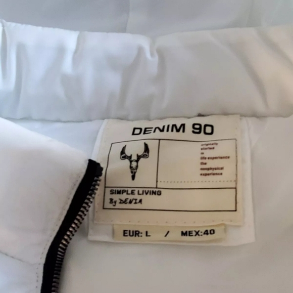 NWOT DENIM 90 White Puffer Vest Removable Hood Gorpcore Unisex Large - Picture 11 of 12